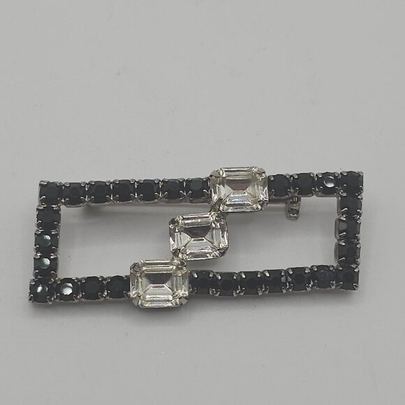 Vintage Brooch Silver-Black Toned Rhinestone Rectangular Fashion Jewelry Pin - Picture 9 of 12